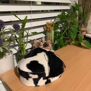 Cow print furry heart shaped Organizer with lid